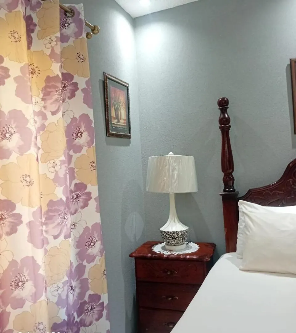 Atro Travels#Phoenix Park Village#Jacuzzi#1 Br#Ac Портмор Апартаменты